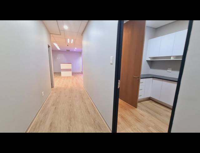 BUSINESS PROPERTY TO RENT IN MENLYN